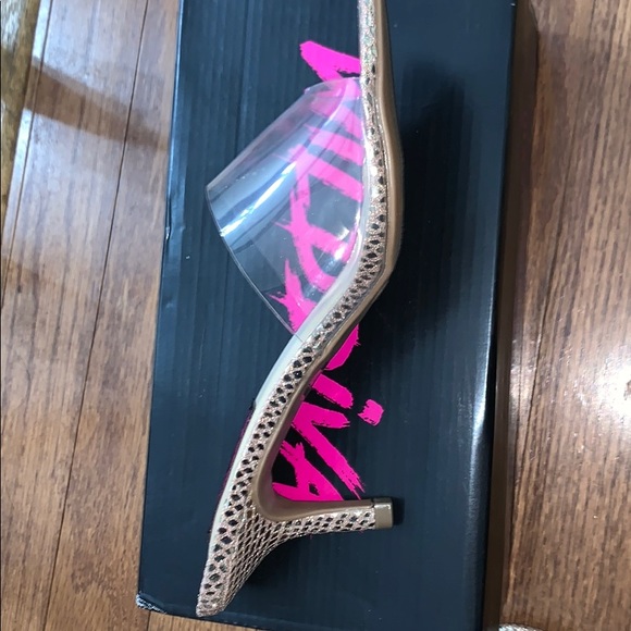 Kitten (short heels) heels - Picture 4 of 7